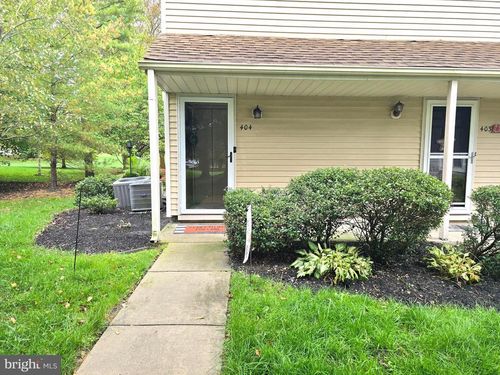 404 Wimbledon Way, BLACKWOOD, NJ, 08012-5520 | Card Image