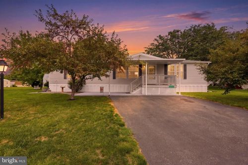 5613 Classic Ct, FAYETTEVILLE, PA, 17222-1200 | Card Image