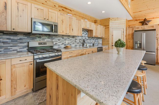 Solid stone countertops | Image 13