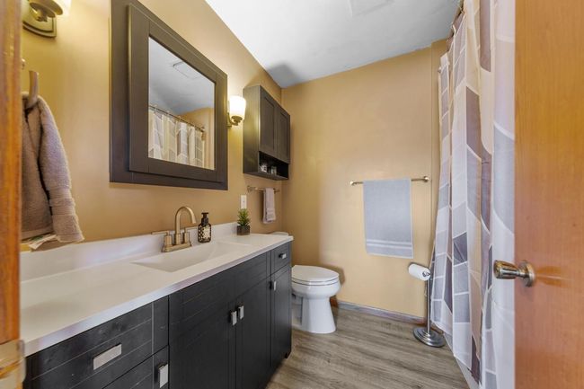 17 Bathroom.jpg | Image 19