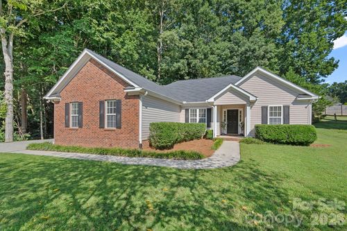 7219 Oxford Hunt Dr, Stanley, NC, 28164-6806 | Card Image
