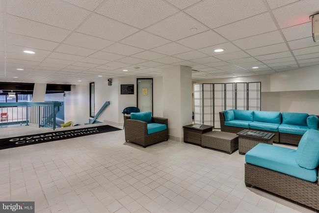 APT-1210S - 1300 Crystal Dr, Condo with 2 bedrooms, 2 bathrooms and null parking in ARLINGTON VA | Image 25