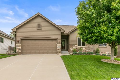 16318 R St, Omaha, NE, 68135-3123 | Card Image