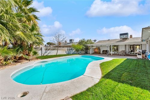 3456 Cherokee Ave E, Las Vegas, NV, 89121-3520 | Card Image