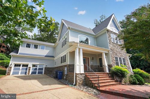 7200 Michael Pl, FALLS CHURCH, VA, 22046-3727 | Card Image