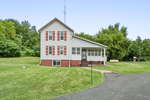9007 County Hwy N, Chippewa Falls, WI, 54729-3830 | Card Image