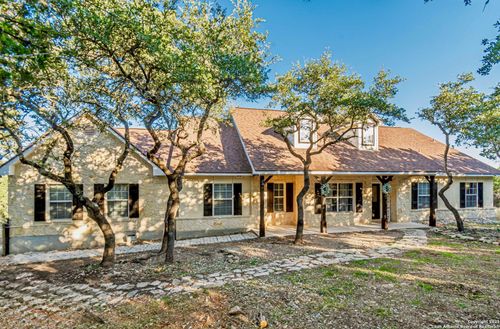 249 Lakeridge Loop, Lakehills, TX, 78063-6537 | Card Image