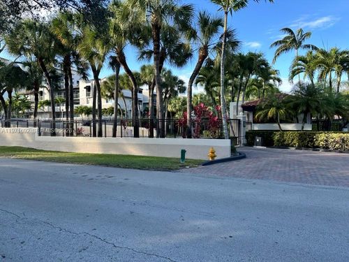 113-9001 Sw 94, Miami, FL, 33176 | Card Image