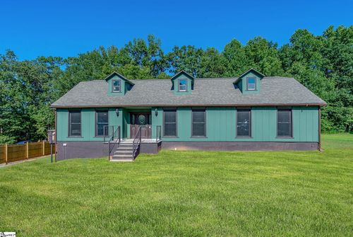 141 Agnes Dr, DUNCAN, SC, 29334-9599 | Card Image
