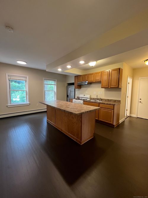 312 High St, New Britain, CT, 06051-4407 | Card Image