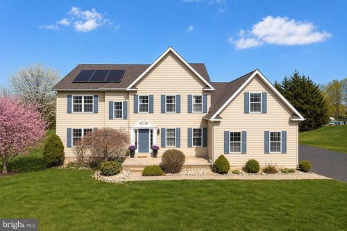 381 Brianna Cir, POTTSTOWN, PA, 19465-7739 | Card Image