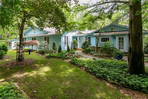 9255 Old Street Line, Blenheim, ON, N0P1A0 | Card Image