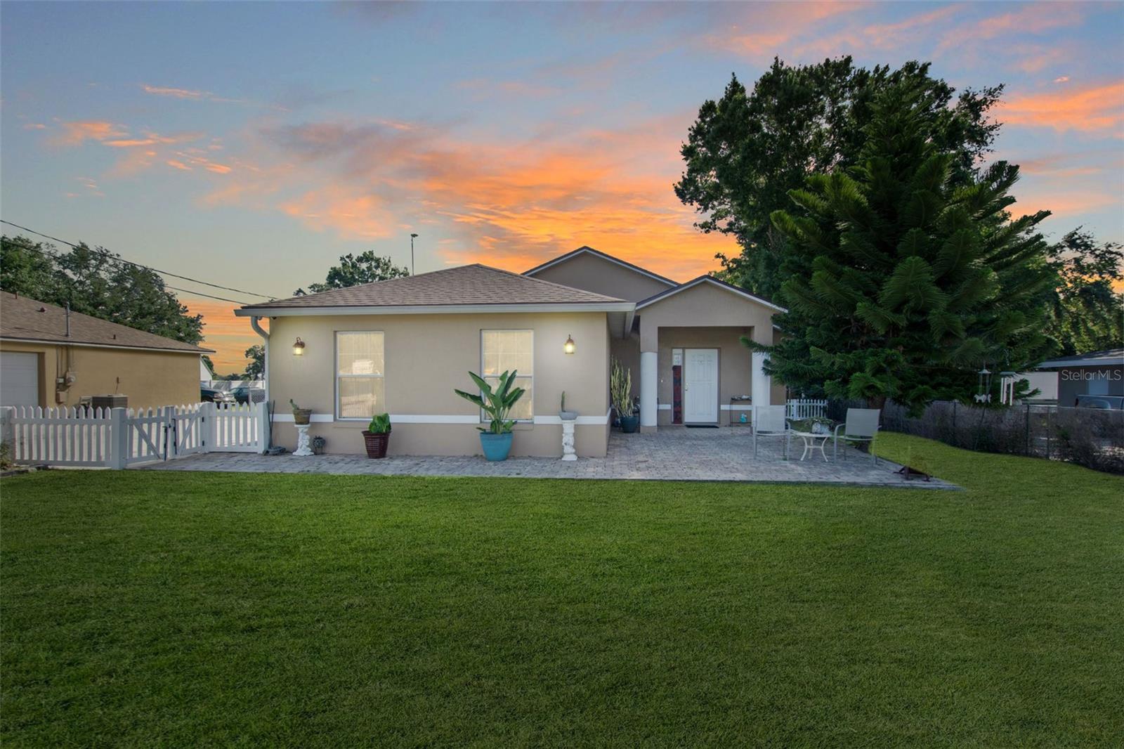 Jersey Rd, Winter Haven, FL 33881