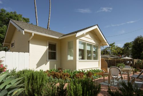 812 W Figueroa St, SANTA BARBARA, CA, 93101-4807 | Card Image