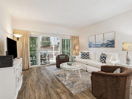 5246-5246 Tivoli Dr, Miramar Beach, FL, 32550-4220 | Card Image