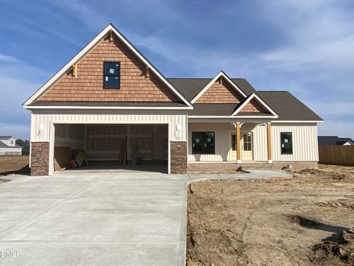 209 Rae Dr, Pikeville, NC, 27863-4703 | Card Image