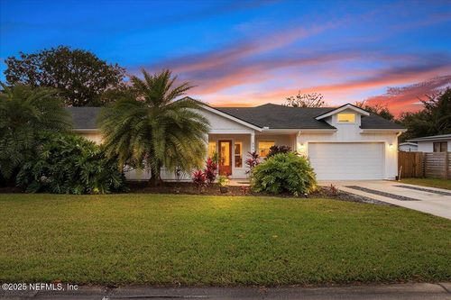 804 17th Ave N, Jacksonville Beach, FL, 32250-4827 | Card Image