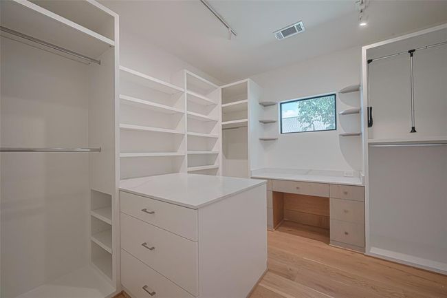 5200 Beech St, House other with 5 bedrooms, 7 bathrooms and 2 parking in Bellaire TX | Image 40
