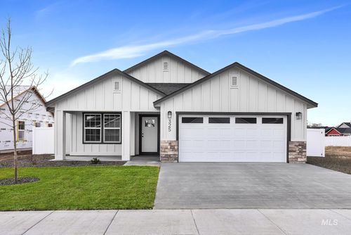 325 N 12th St, Parma, ID, 83660-1038 | Card Image