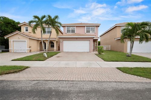 6714 39th Ln, Lauderhill, FL, 33319-7312 | Card Image