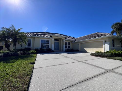 6112 Saddlehorn Ave, Sarasota, FL, 34243-5324 | Card Image