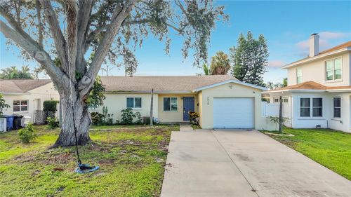 2010 Bayou Grande Blvd Ne, ST PETERSBURG, FL, 33703-3438 | Card Image