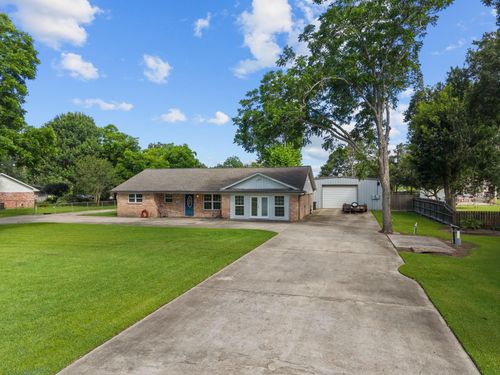 7010 Bluebird Ln, Alvin, TX, 77511-9259 | Card Image