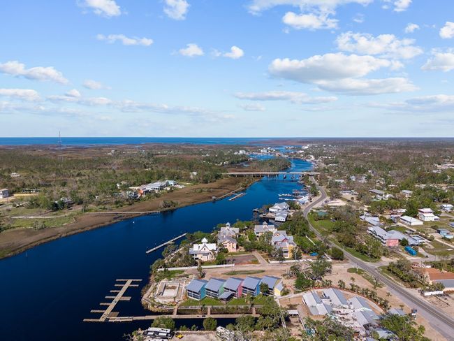 1208 Summer Pointe Ln Se, House other with 4 bedrooms, 3 bathrooms and null parking in Steinhatchee FL | Image 46