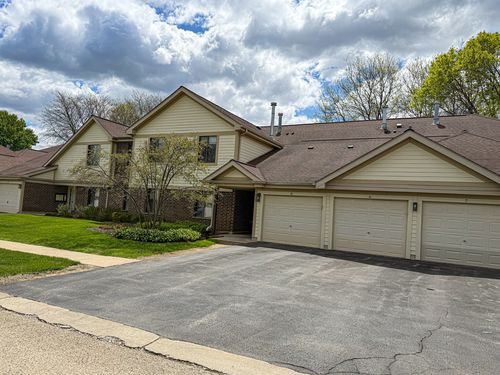5-823 E Coach Rd, Palatine, IL, 60074-1829 | Card Image