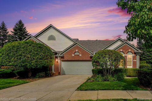 5231 Belmonte Dr, Rochester, MI, 48306-4786 | Card Image
