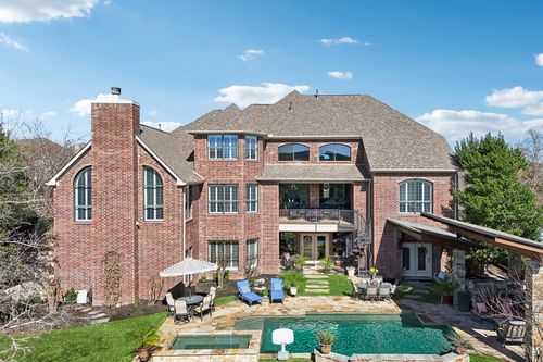 111 Vailco Ln, Austin, TX, 78738-6565 | Card Image