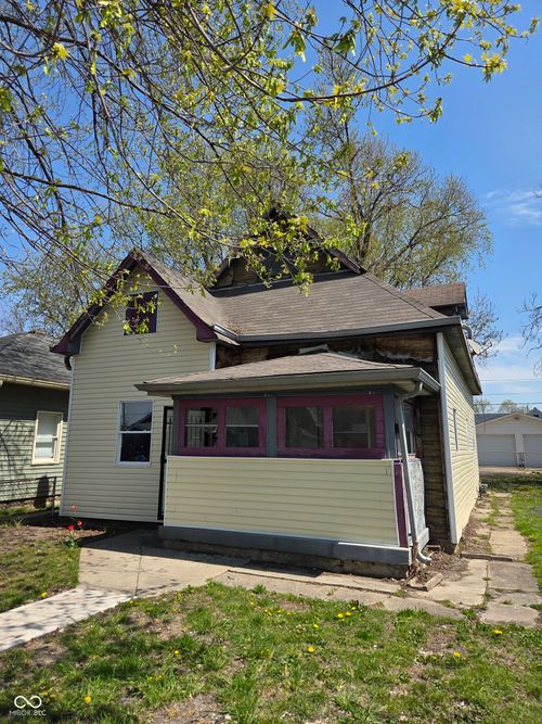 325 Harlan St, Indianapolis, IN, 46201-4028 | Card Image