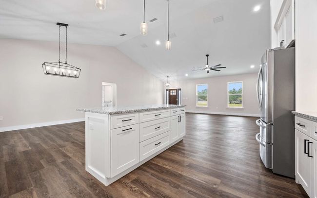 152 Sw Scott Pl, House other with 4 bedrooms, 2 bathrooms and 2 parking in LAKE CITY FL | Image 10