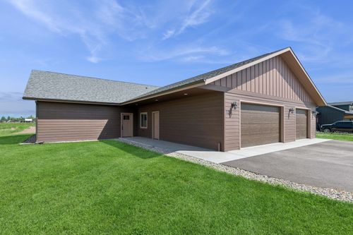 123 Shadow Mountain Trl, Kalispell, MT, 59901-6273 | Card Image