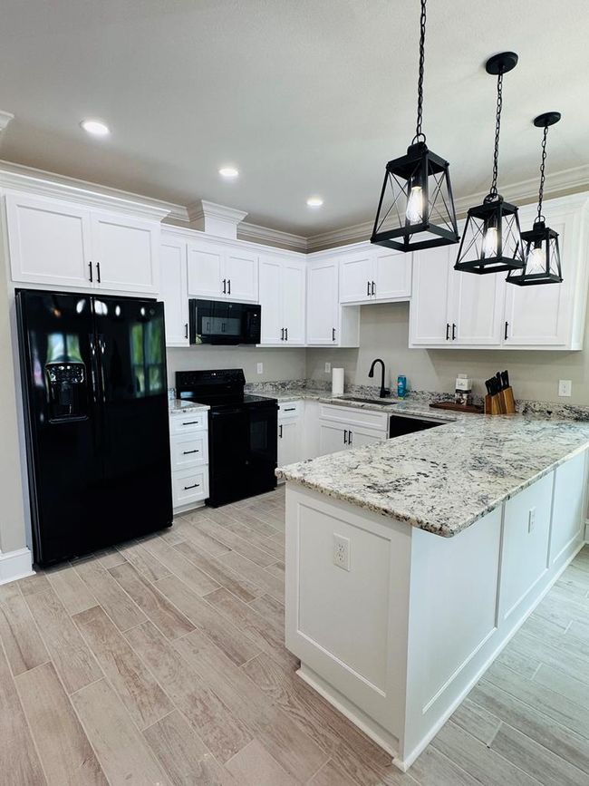 1588 Sandpiper Dr, House other with 3 bedrooms, 2 bathrooms and 3 parking in Carrabelle FL | Image 8