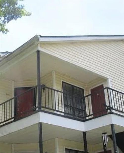 549 Windchase Ln, Stone Mountain, GA, 30083-6322 | Card Image