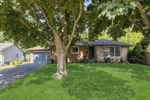 3368 Marlin Crt, Vineland, ON, L0R2C0 | Card Image
