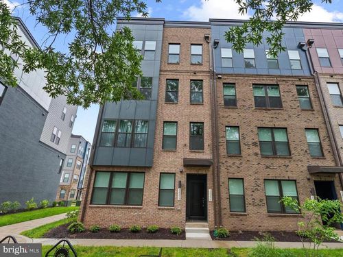 14256 Newbrook Dr, CHANTILLY, VA, 20151-2227 | Card Image