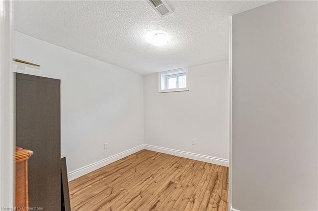63 W 25 Th St, House other with 4 bedrooms, 1 bathrooms and 4 parking in Hamilton ON | Image 30