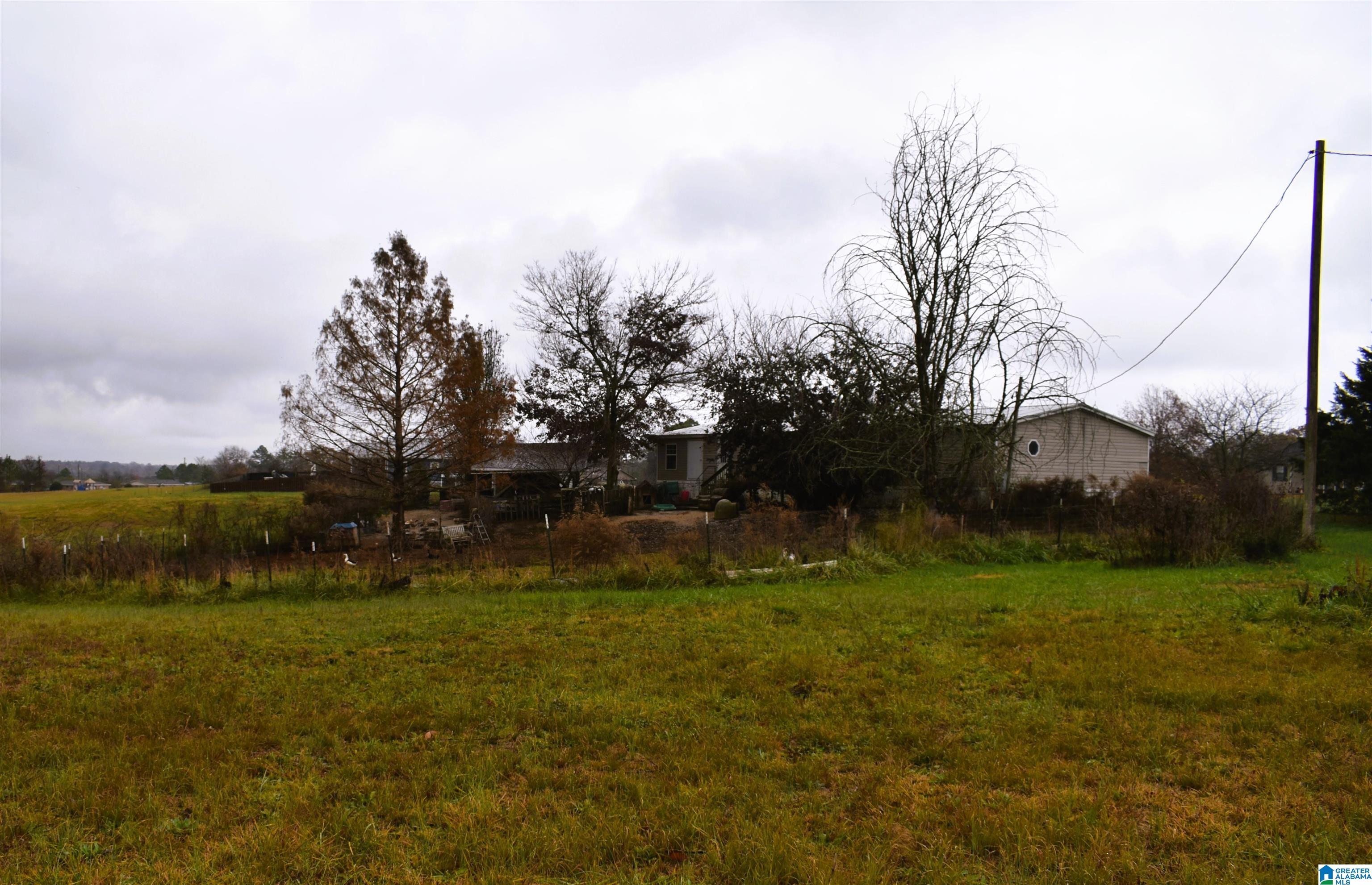 Residential in HOLLY POND 4