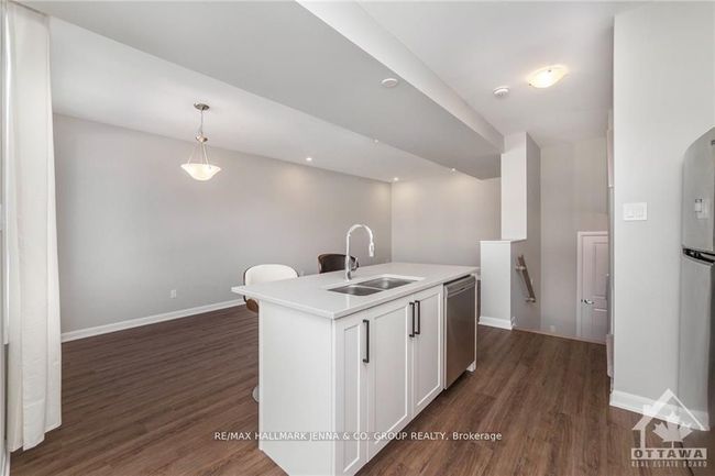 520 Galmoy Way, House attached with 2 bedrooms, 2 bathrooms and 2 parking in Nepean ON | Image 17