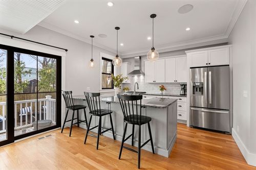 34-34 Purchase St, Newburyport, MA, 01950-3036 | Card Image