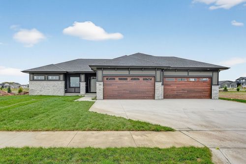 3794 Nw 183rd St, Clive, IA, 50325-6310 | Card Image