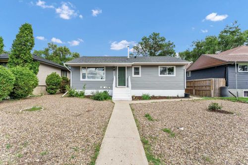 1005 Bullivant Cres Sw, Medicine Hat, AB, T1A5G7 | Card Image