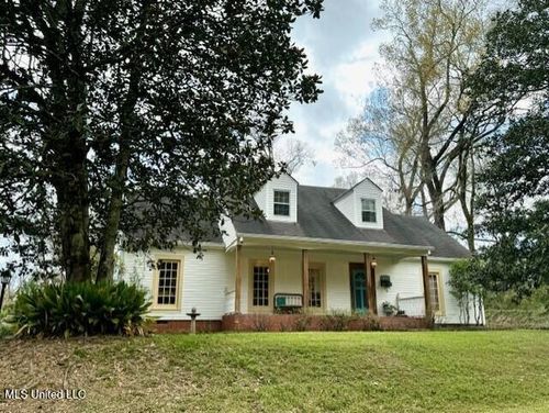 201 Dana Road, Natchez, MS, 39120 | Card Image