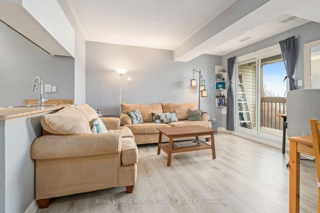 24 - 42A Stewart Maclaren Rd, Condo with 2 bedrooms, 1 bathrooms and null parking in Georgetown ON | Image 8