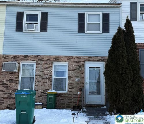 5618 Wood Ln, ALLENTOWN, PA, 18106-9547 | Card Image