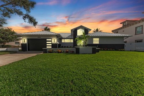 2936 68th Ave S, St Petersburg, FL, 33712-5525 | Card Image