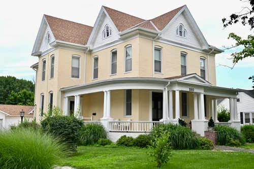 510 Jackson St, Macon, MO, 63552-1717 | Card Image
