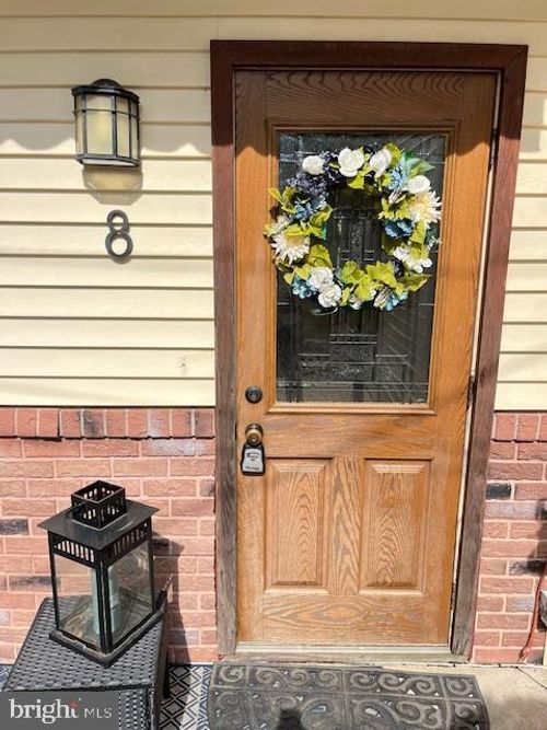 8 Tamara Dr, Roosevelt, NJ, 08555-7015 | Card Image